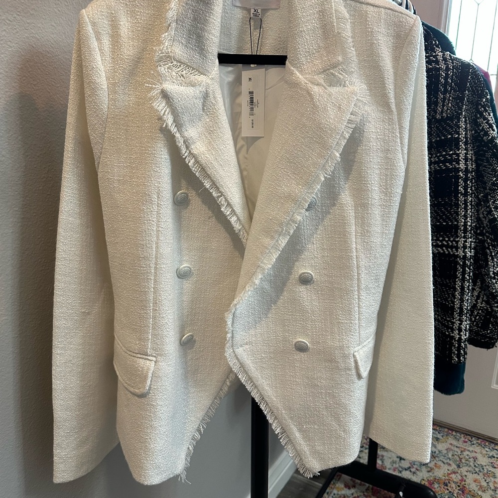 Steve Madden White Tweed Double-Breasted Fringed Blazer